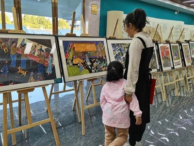 云南腾冲以画展呈现全面小康生活，未来将提供更多文艺创作服务